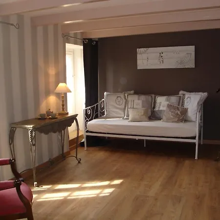 Bed & Breakfast Au Jardin D'eloise Tremereuc