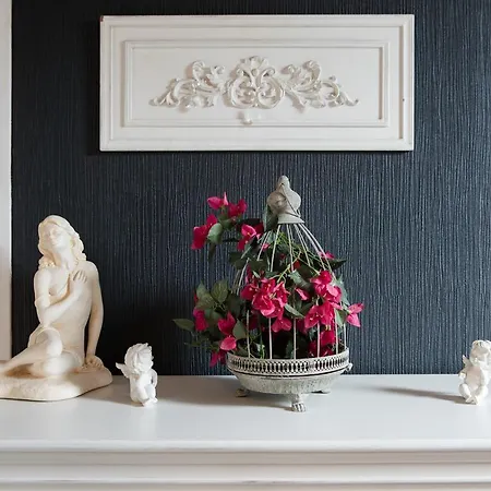 Au Jardin D'eloise Bed & Breakfast Tremereuc